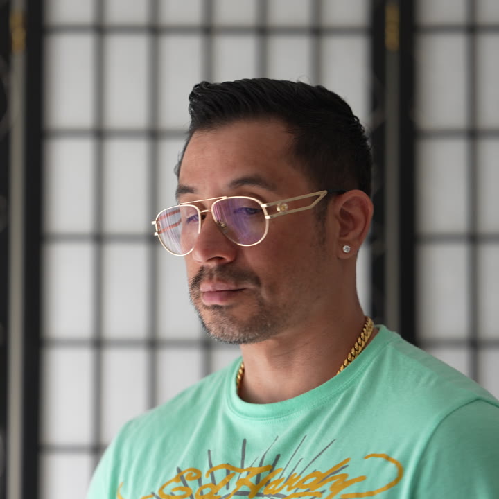 360 degree haircut view — drag to rotate